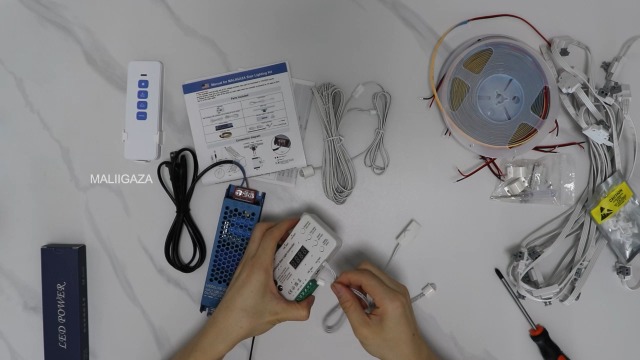 Watch MALIIGAZA Stair Light Kit Open Box Instruction on Amazon Live