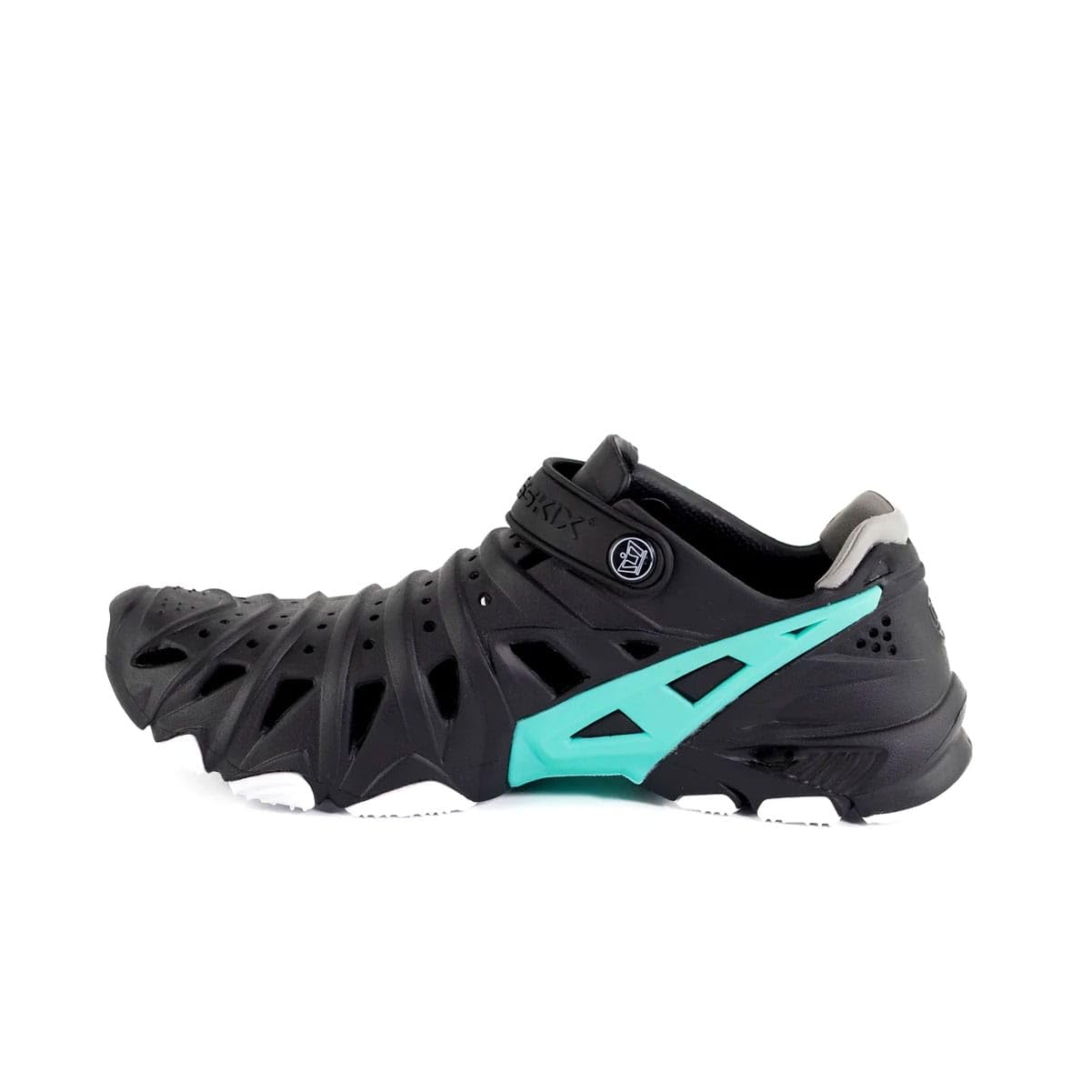 Crosskix 2.0 Unisex Closed Toe Water Shoes Black/Turquoise
