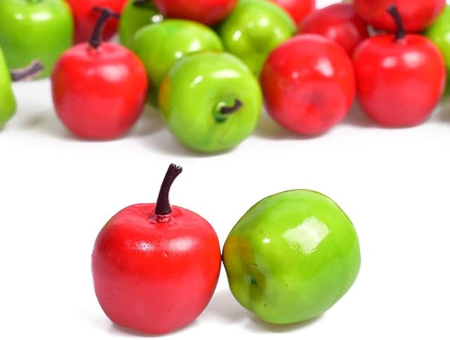 HUIANER 20PCS Mini Artificial Apple Fake Fruit Simulation Home Kitchen Party Decor (Green and Red)