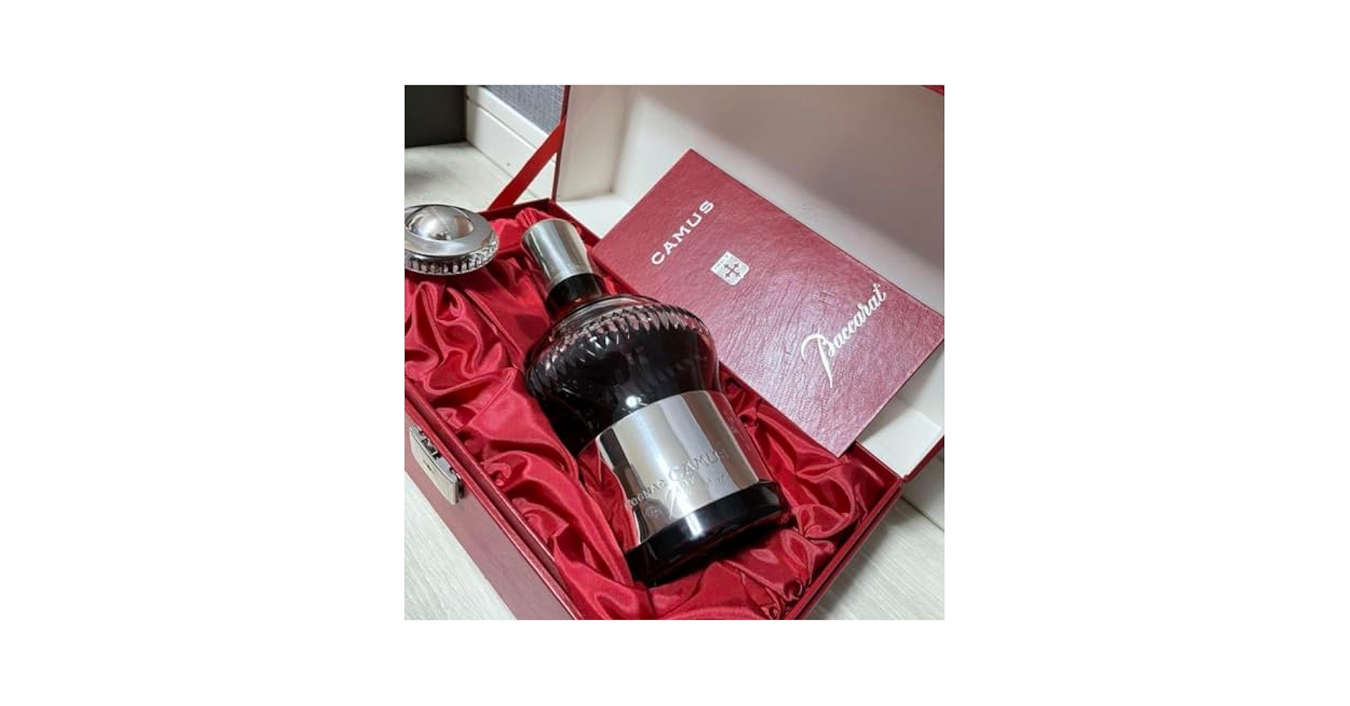 ノーブランド品 CAMUS Silver Top Baccarat Crystal Bottle