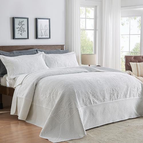 Qucover Oversized King Bedspread 128 x 120, Lightweight Quilts, 3 Piece Vintage Pattern Soft Microfiber Extra Large California King Bedspreads with Shams, White