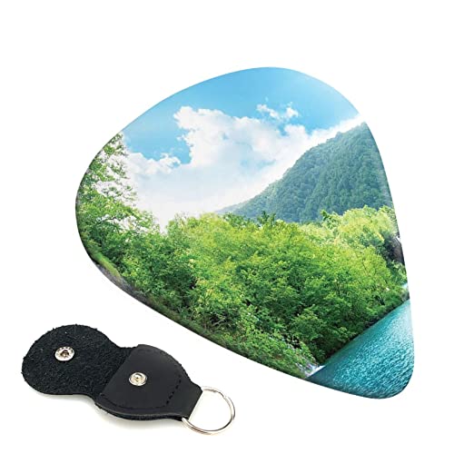 Lot de 6 médiators imprimés cascade dans la Croatie profonde avec boîte de rangement pour guitare acoustique et électrique - Les Beatles, Paul McCartney, John Lennon, RIngo Starr, George Harrison Lot de 6 médiators imprimés cascade dans la Croatie profonde avec boîte de rangement pour guitare acoustique et électrique