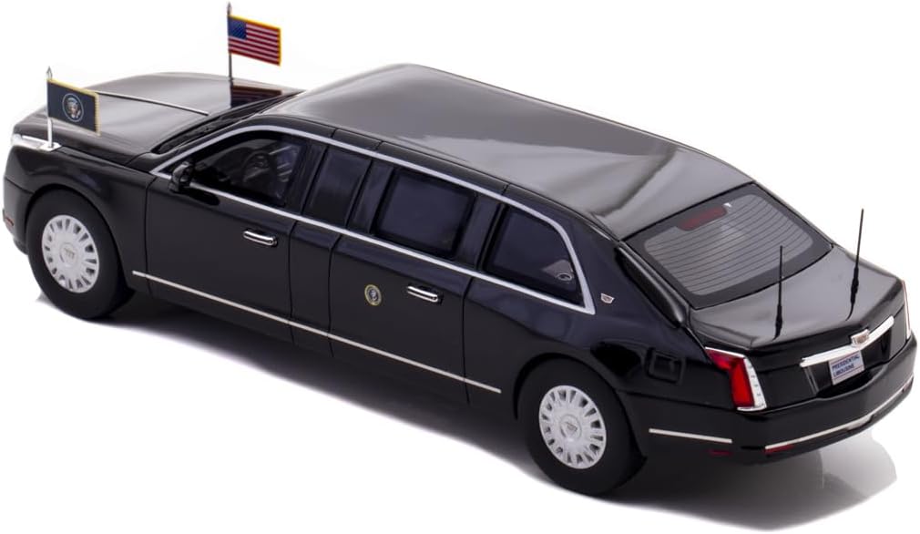 KYOSHO × RAI'S 1/43 キャデラック ワン THE BEAST 2019