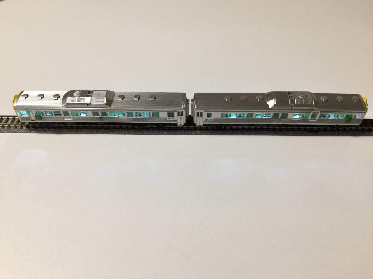 CMR LINE 台灣鐵路DR2700 Amazon.co.jp: 台湾 CMR LINE 光華号 気動車 DR2700 白鐵仔 黄色 無