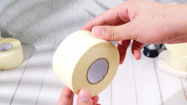 Image of Frienda 24 Rolls Wide Masking Tape 2 Inches x 50 Yards Painters Tape General Purpose Painting Tapes Bulk Easy to Remove for Home School Office Painting Labeling DIY Art and Crafts (Beige White)