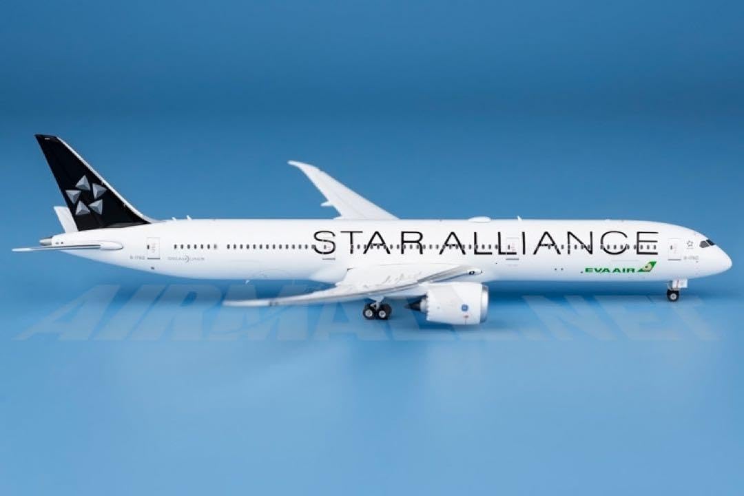 エバー航空 B787-10 スターアライアンス塗装 エバー航空 ボーイング787-10初のスターアライアンス塗装機を