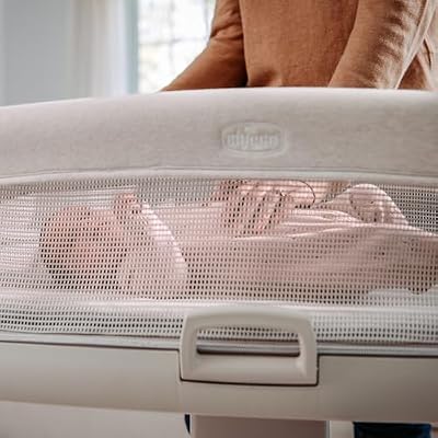 Chicco Close to You 3-in-1 Bassinet, Bedside Sleeper and Changing Table with Storage Organizer, Adjustable Height, Oat/Beige