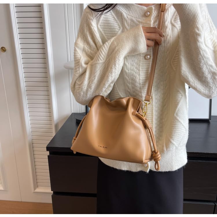Image of Ladies' fashionable minimalist bag, drawstring bucket bag, single shoulder crossbody bag, pleated bag