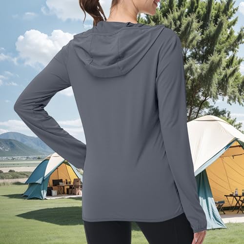 Sudadera con capucha de senderismo ideal para protegerse del sol con comodidad 3