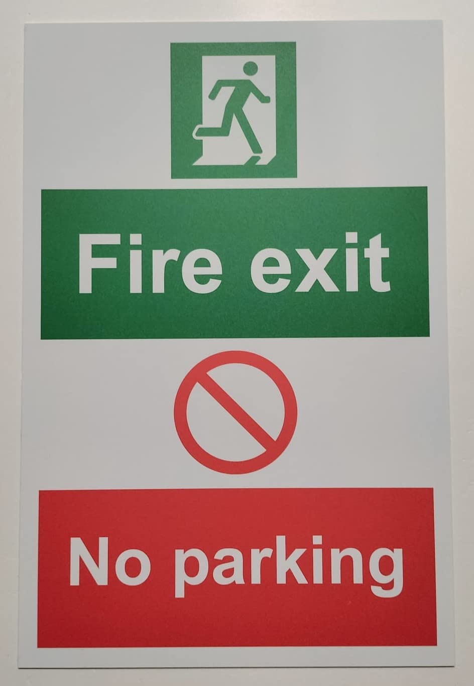 Fire exit no Parking Safety Sign - 1mm Plastic Sign (300mm x 200mm)