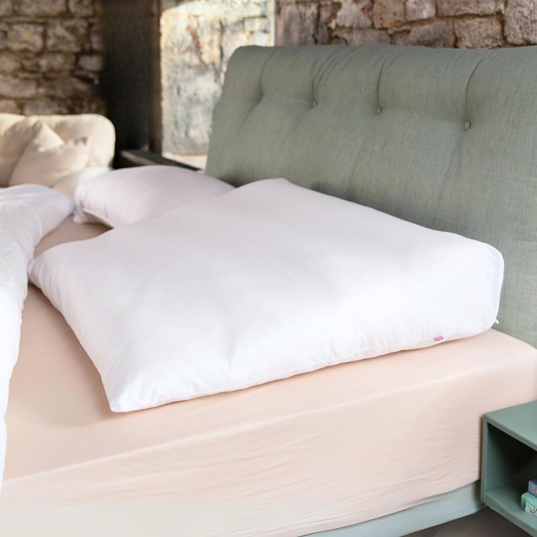Putnams White British Wool Bed Wedge Pillow (24" (61Cm))