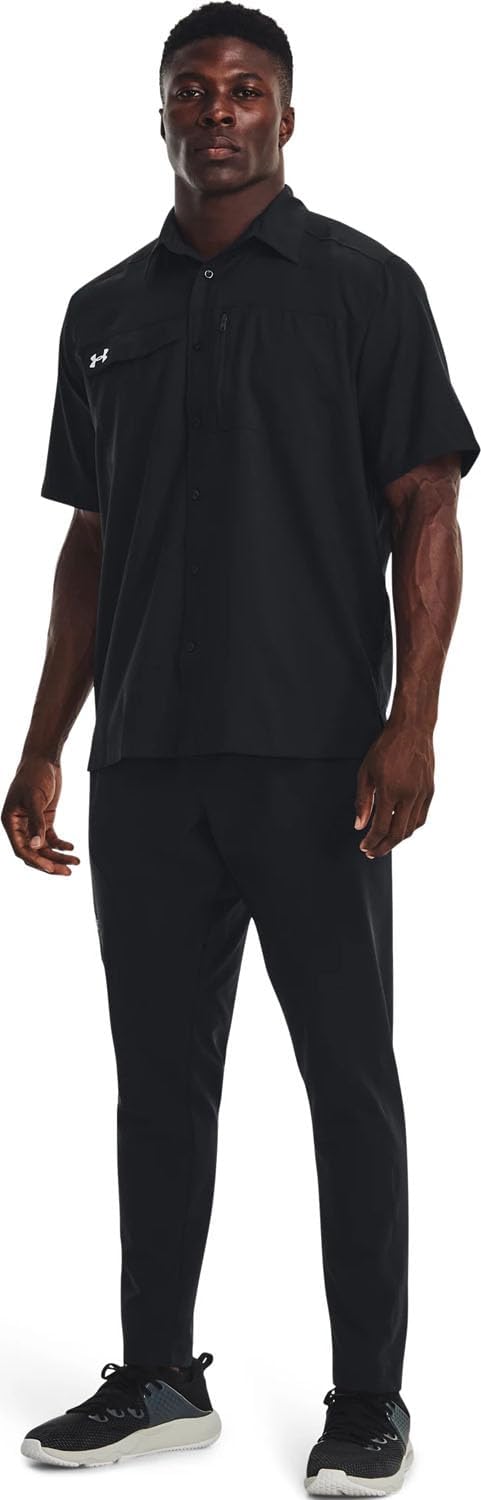 Men's Woven Motivate Coach Shirt by Under Armour