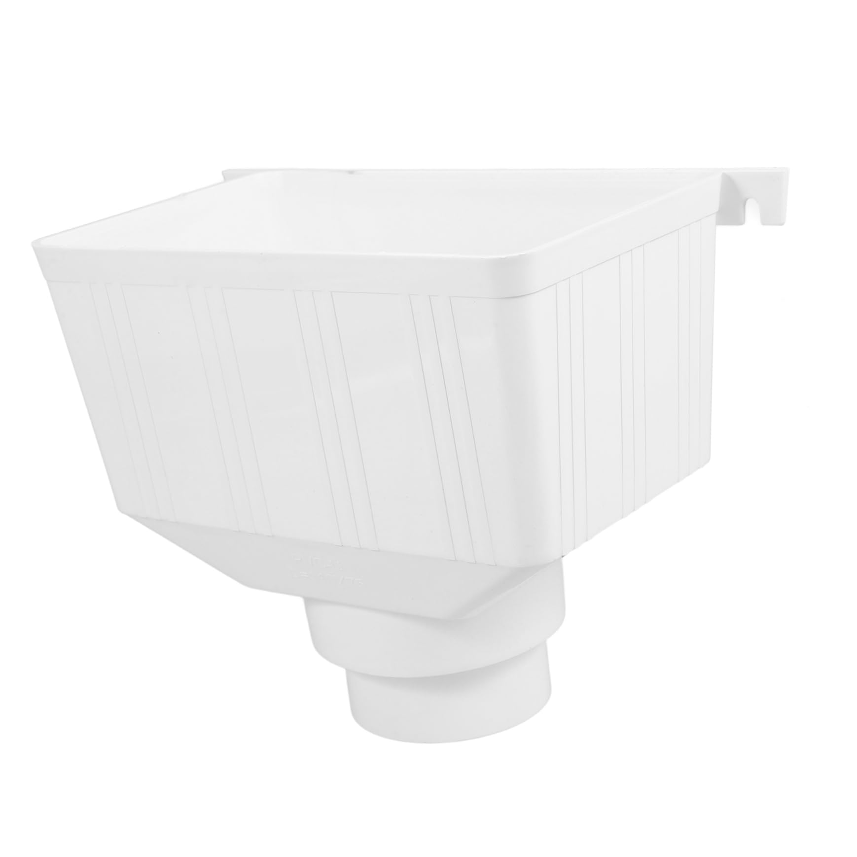 Entonnoir collecteur d'eau de pluie pour optimiser le drainage du jardin
