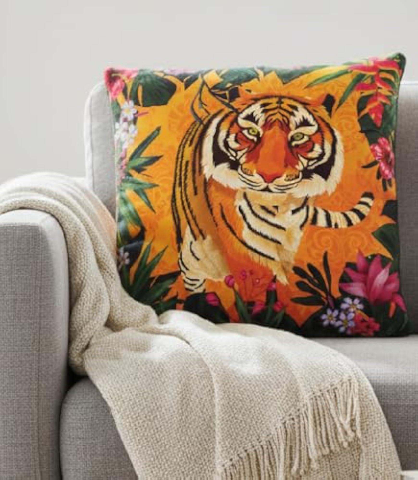 Maatir Velvet Tiger Cushion Cover