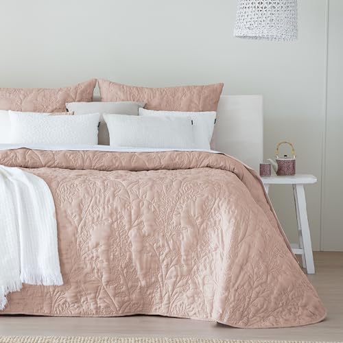 Fundeco - Colcha Entretiempo Cama 180 Diseño Bordado Botánico Color Nude - Medida 270x270 cm - Incluye 2 Fundas de Cojín 50x70