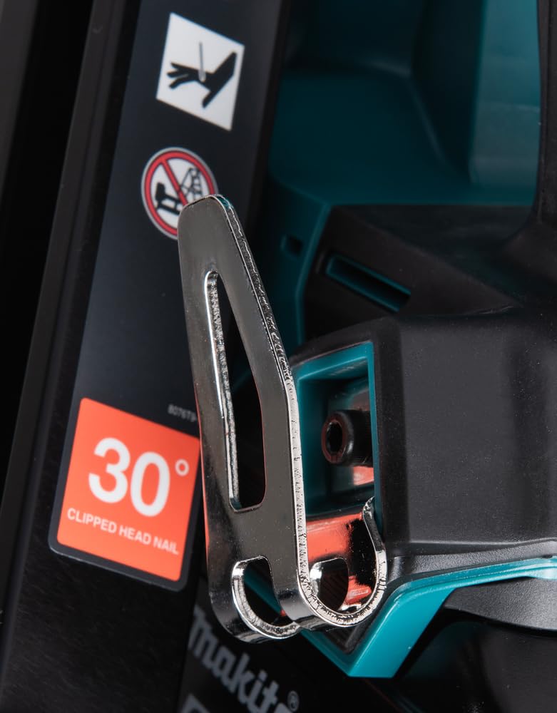 Cloueur de charpente 90mm pointes en D 34 º LXT MAKITA DBN900RTE BL1850B X 2 + chargeur DC18RC