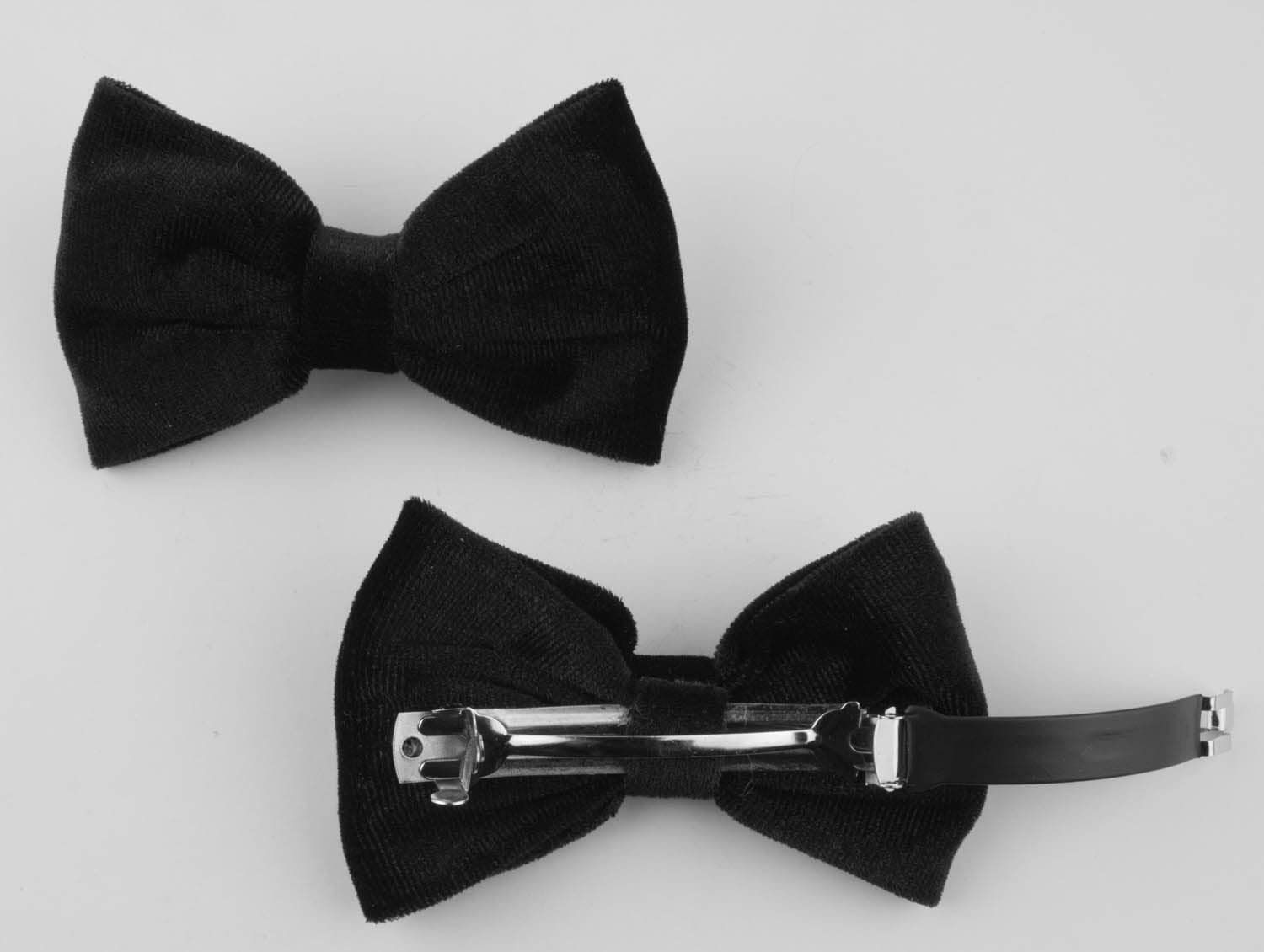 Mytoptrendz® Velvet Bow Hair Clip Non slip Sturdy French Style Hair Barrettes for Girls School,Women Classic Styling Accessories- 2 Pcs - Image 2