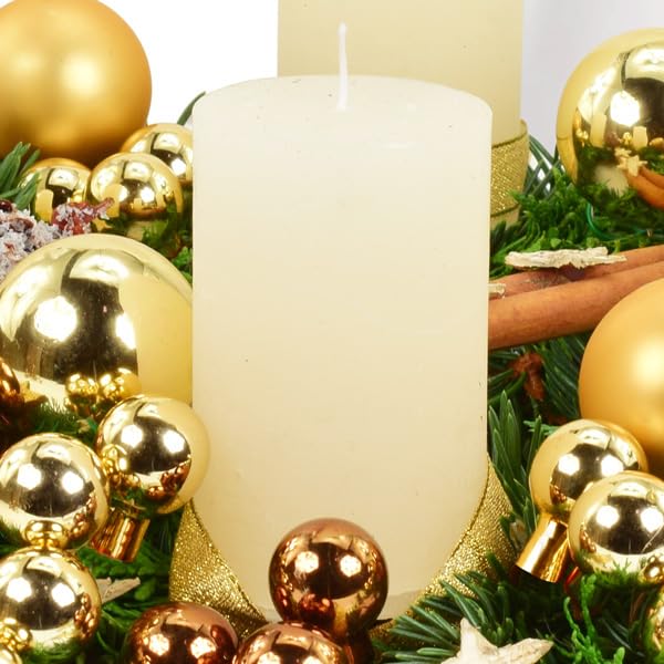 Frischer Premium-Adventskranz Klassik in Gold-Beige, handgebundener Kranz aus echter Nobilistanne, Durchmesser 30 cm, mit 4 hochwertigen Rustikkerzen, Adventszeit & Weihnachtsdekoration
