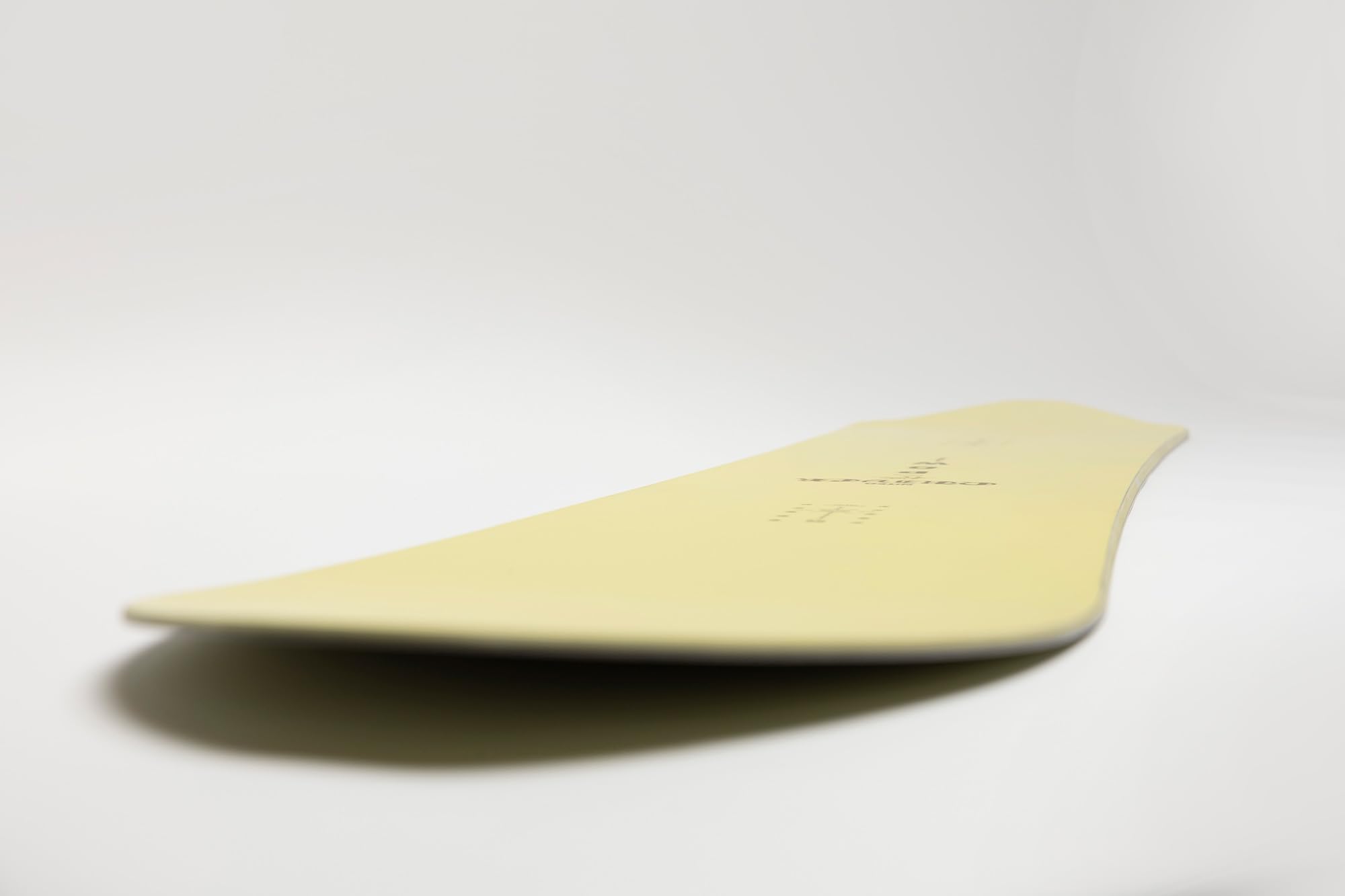 Nitro Herren Snowboard POW Board ´25, Quiver Series, Pintail, Flat-Out-Camber, Backcountry, Wide Tapered, 3D Surf-Tech