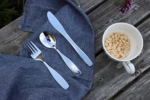 Foto von EXZACT Kinderbesteck 6 teiliges Edelstahl - Besteck Kinder ab 2 Jahre - Spülmaschinengeeignet Gravurbesteck - 2 x Gabeln, 2 x Sicherheitsmesser, 2 x Esslöffel (Hund Katze Hase x 6)
