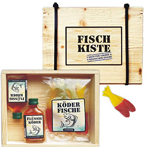 Preisvergleich Produktbild Fischkiste mit Lakritze oder Weingummis und Kräuterlikör Flüssigköder Holziste Kabelbinder für den Angel Profi Angler Seemann Köderfische (Weingummi- Köderfische + Flüssigköder 52102)