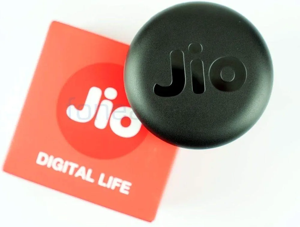 Reliance JioFi 150 Mbps Wireless Router 4G Hotspot Data Card Dongle