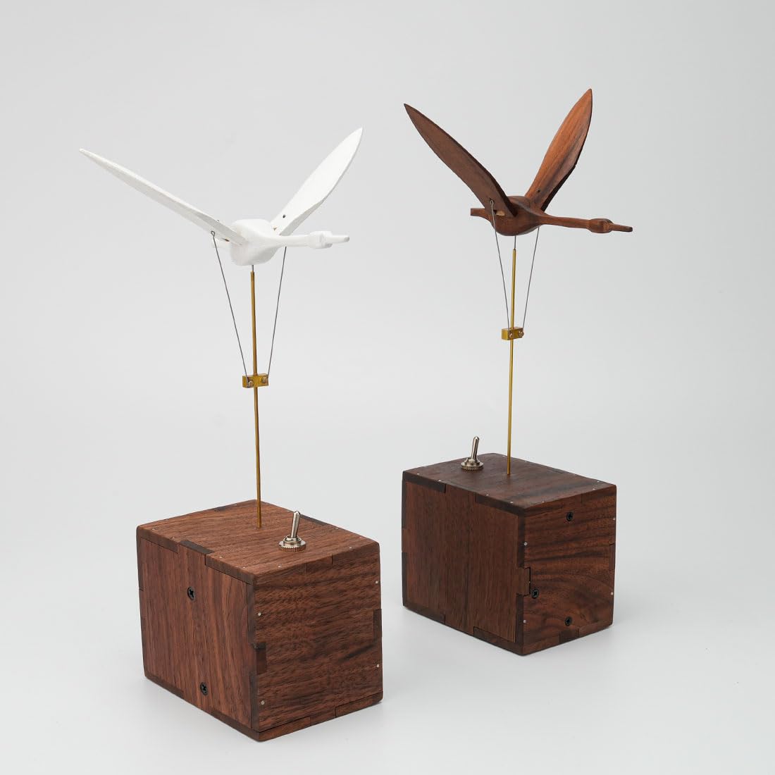 Carillon 3D in legno fatto a mano a forma di cigno volante, modello dinamico con sistema di movimento, noce naturale, decorazione unica per casa e ufficio, regali creativi