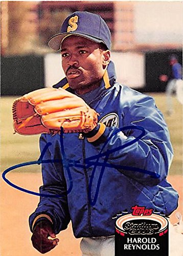 Autograph Warehouse 247239 Harold Reynolds Autographed Baseball Card - Seattle Mariners 1992 Topps Stadium Club - No. 181