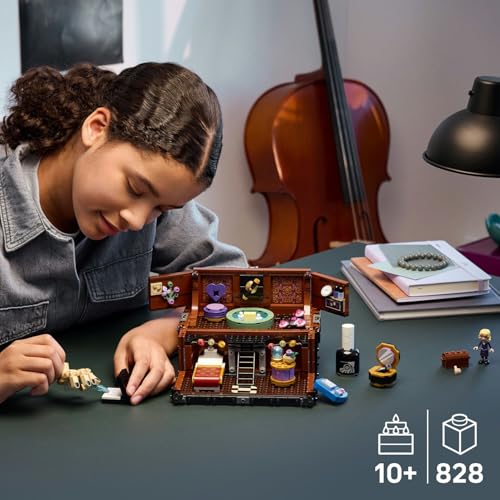 LEGO Wednesday Şey’in Dairesi 76785 – 10 Yaş Üzeri Çocuklar için Şey, Enid Sinclair Mini Bebeği ve Aksesuarlar İçeren Koleksiyonluk Yaratıcı Oyuncak Yapım Seti, Doğum Günü Hediyesi Fikri (828 Parça)