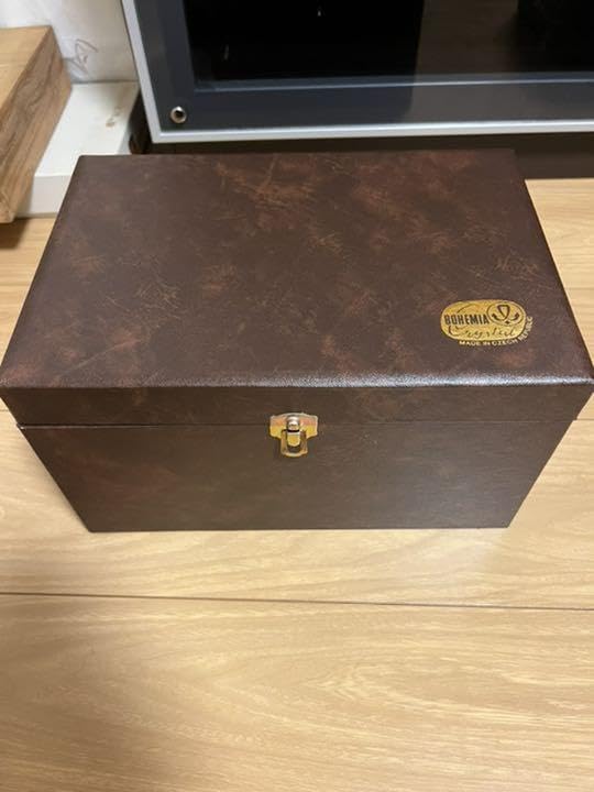 Amazon.co.jp: ボヘミアガラス 花瓶 箱付 : ホーム＆キッチン