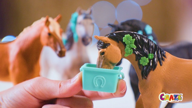 Figurine Cheval Realiste BLITZ - Collection CAVALLY Avec Tatouage Magique - Idée Cadeau Fille 6 Ans Et Plus