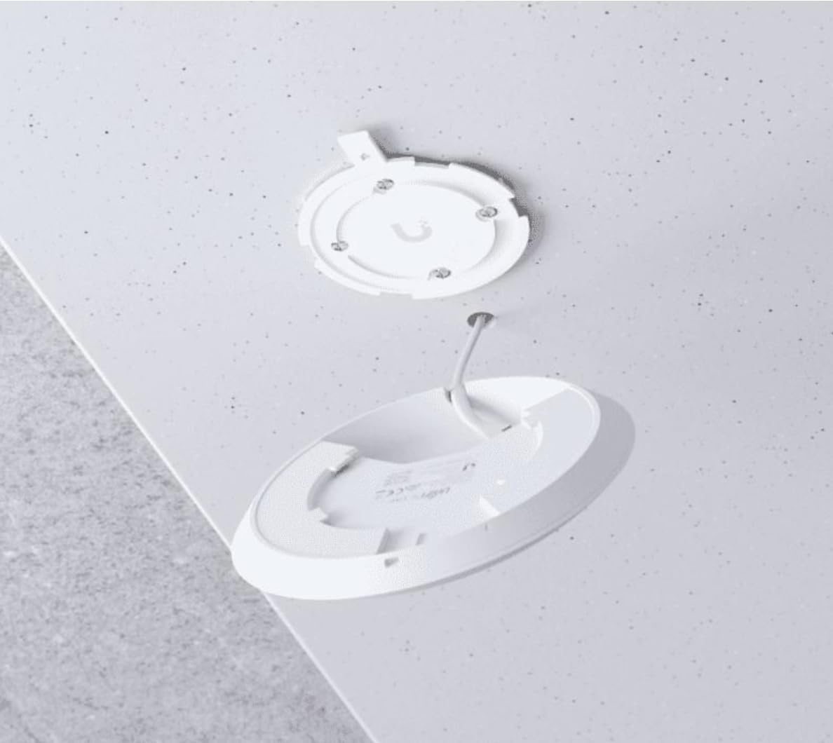 Pack Ubiquiti U6+ + UniFi Switch 24 - Punto de acceso WiFi 6 (1500 ft², 2x2 MIMO, 300+ clientes) + Switch 24 puertos Gigabit L2 con pantalla táctil de 1.3", 2X SFP, Rack 1U