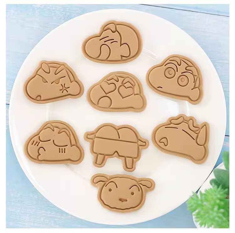 クレヨンしんちゃん　クッキー型　5個セット Amazon.co.jp: クレヨンしんちゃんグッズ クッキー型 型抜き 3D