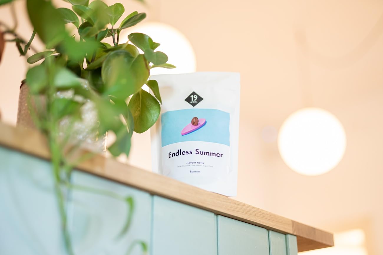 Endless Summer Espresso | 1kg ganze Bohne | fair & nachhaltig | frisch geröstet | 100% Arabica Kaffeebohnen | specialty coffee | 19grams Kaffeerösterei