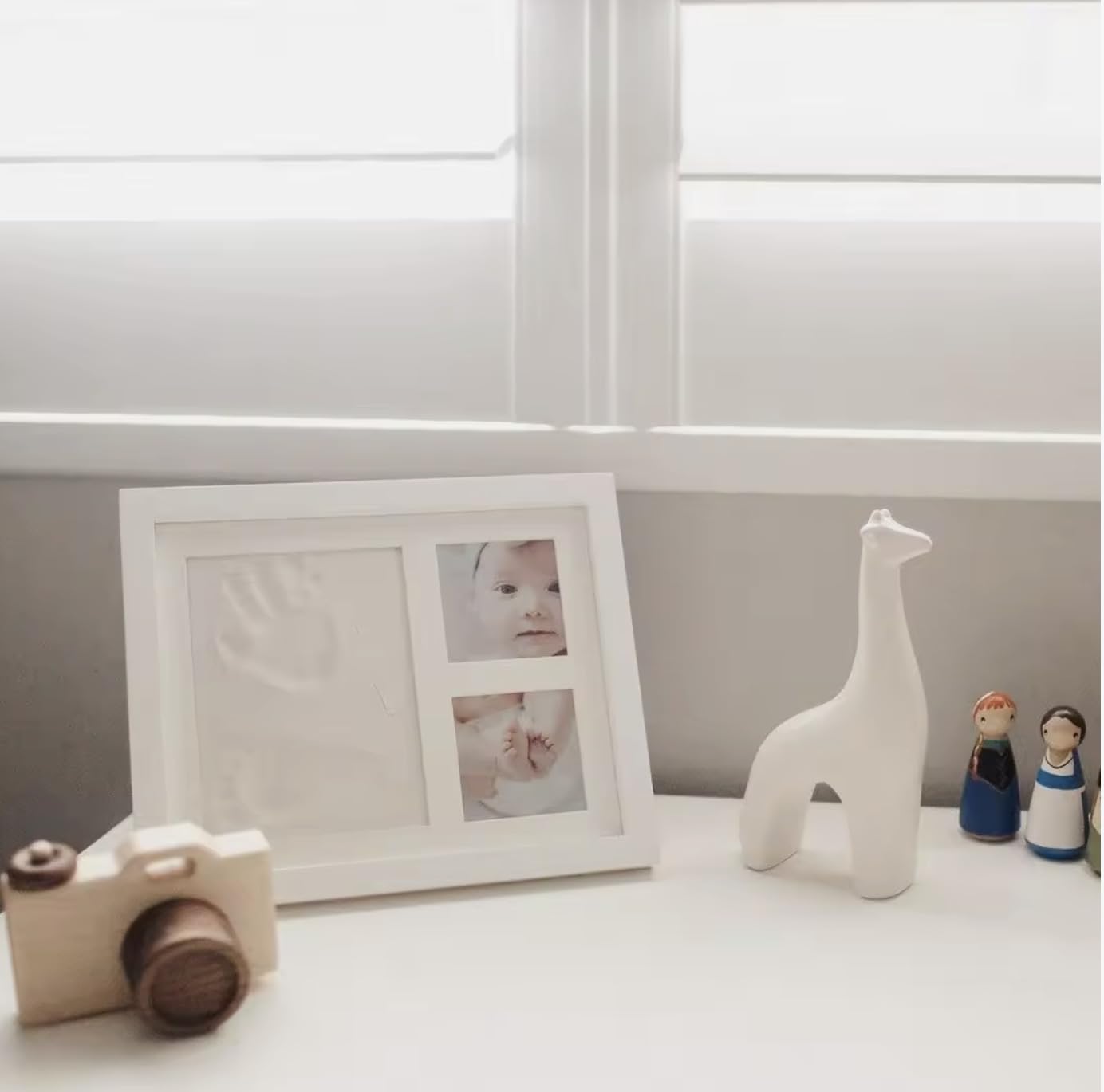 ARBUTUS Kit de arcilla para huellas de pies y manos + marco de fotos para recién nacidos | Regalos para baby shower y nuevos padres | Recuerdo y decoración de habitación infantil.