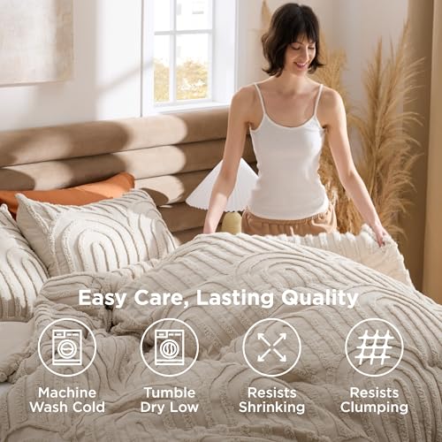 Image of Bedsure Boho Tufted Beige Comforter King Size, GentleSoft 3 Pieces Boho Farmhouse-Style Decor Bedding, Arch Bedding for All Seasons, 1 Bed Comforter, 2 Pillow Shams, 104x90 Inches