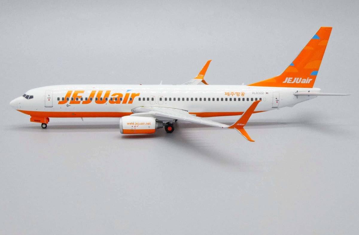 Amazon.co.jp: Jcwings チェジュ航空 737-800 HL8322 1/200 : おもちゃ