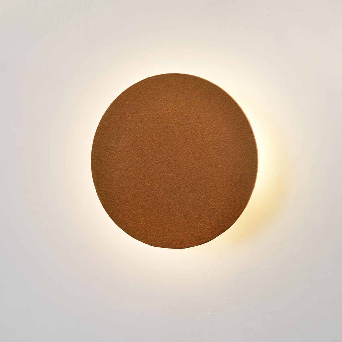 ouglres Led Wall Sconce Light Rusty Red,Round Wall Light for Hallway,Industrial Indoor Wall Lamp Hardwired with Metal,Modern Flat Wall Mount Light for Bedroom,Living Room,Stairs,8w 3000k,Warm White