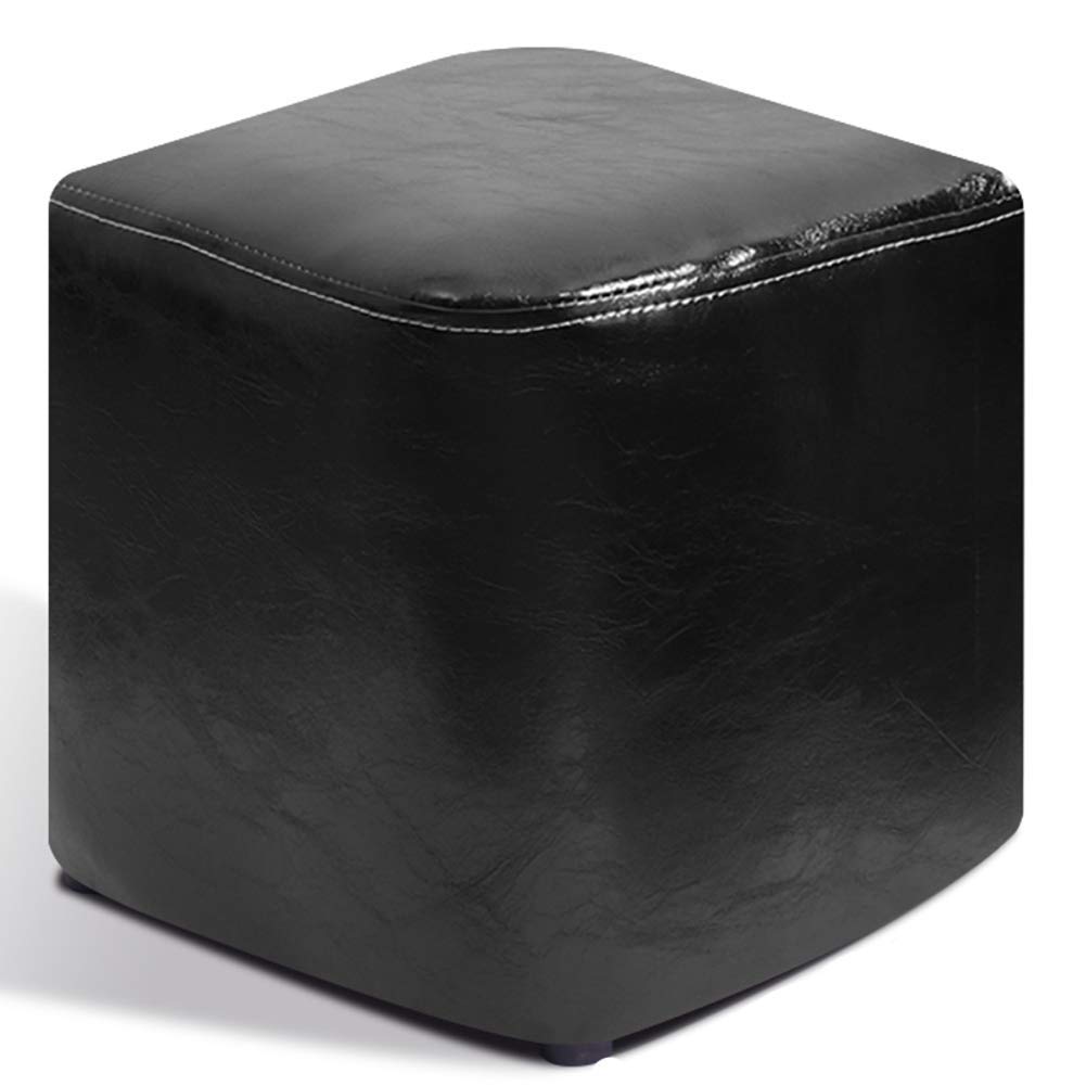 Pouf carré en cuir bois massif pour optimiser les petits salons