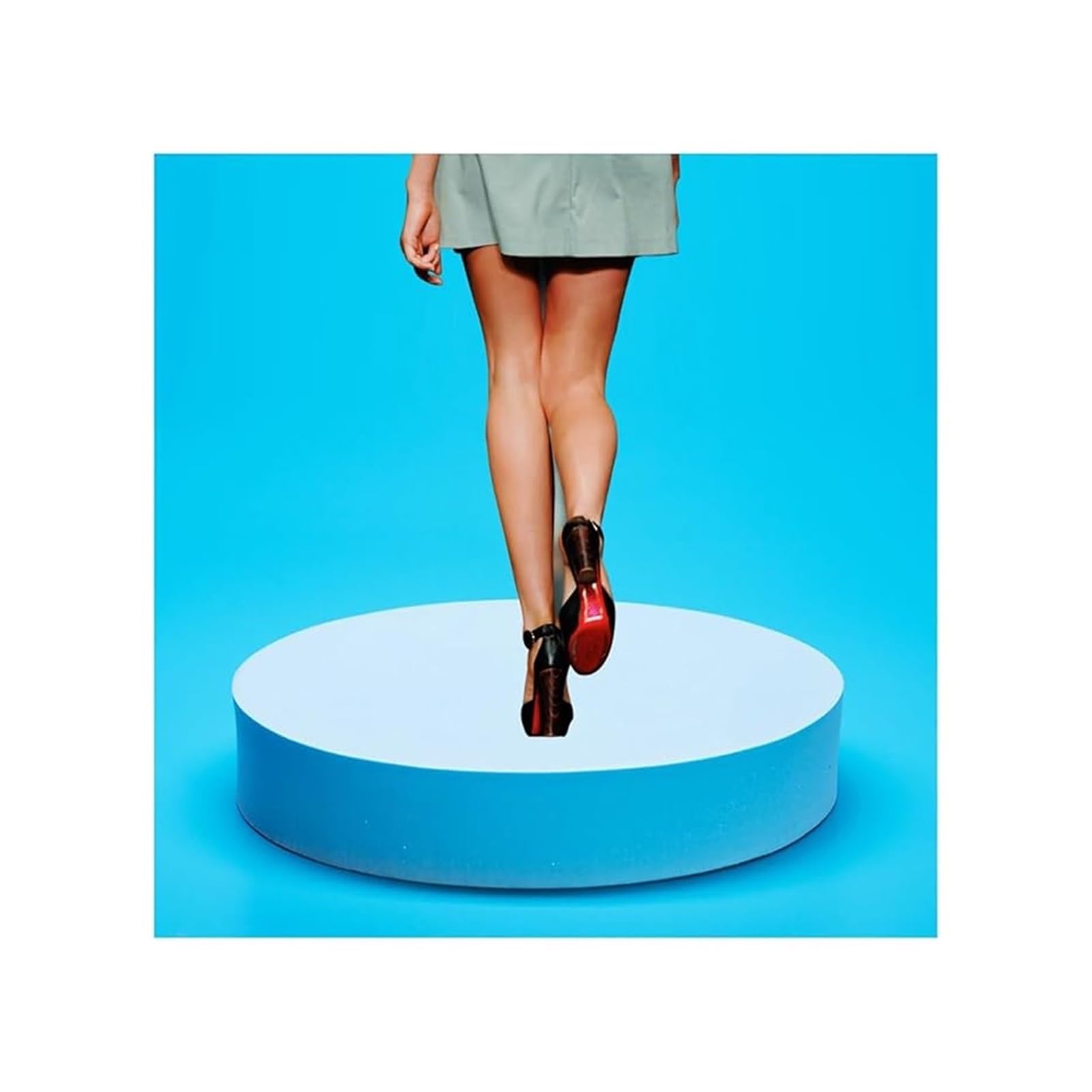 Round Display Pedestal Stand - 19 7x11 8in Cylinder Plinth for Event Decor Home Clothing Store Showcase Elegant