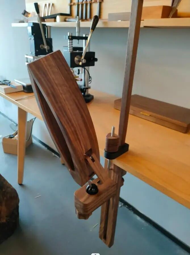 Universal Liftable Stitching Clamp - (Color: Plywood)