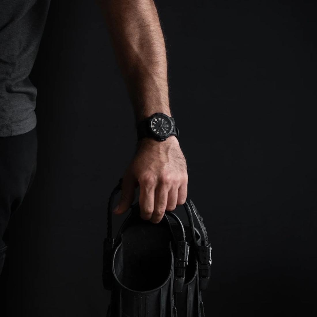 Luminox Leatherback SEA Turtle Giant Uhr für Herren in der Farbe Schwarz mit Armband aus PU, Wasserdichtigkeit: 10 bar, Gehäusedurchmesser: 44 mm, XS.0330
