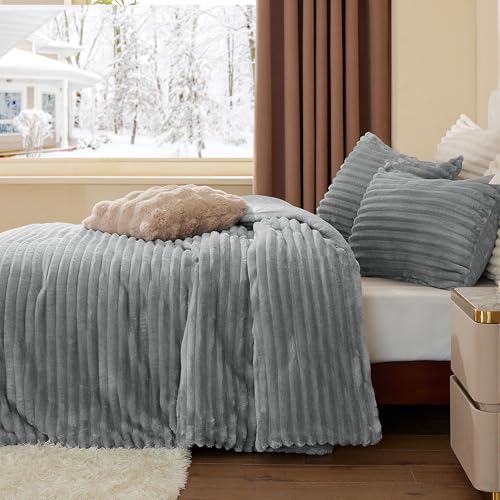 BEDELITE Fleece Queen Comforter Set -Super Soft & Warm Fluffy Light Grey Bedding, Luxury Fuzzy Heavy Bed Set for Winter with 2 Pillow Cases
