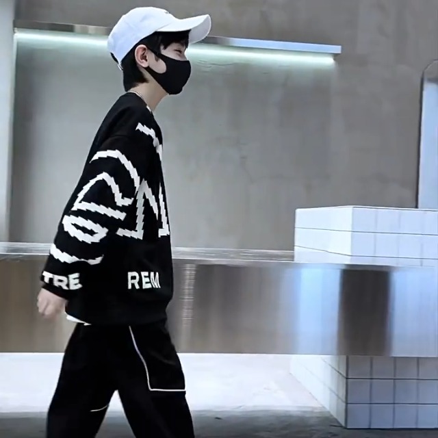 Amazon.co.jp: [KOSIKINI] 韓国 子供服 ジュニア 男の子 セットアップ