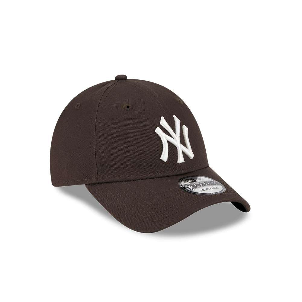 New Era York Yankees MLB League Essential Brown White 9Forty Adjustable Cap