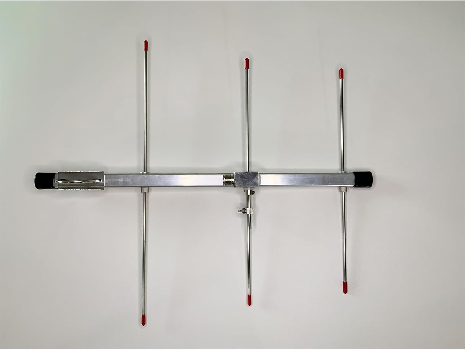 YAGI Antenna High Gain 7dBi Outdoor GRMS Yagi Antenna with U-Bolt 430～440Mhz 3 Elements Satellite Antenna for Ham Radio Repeater System