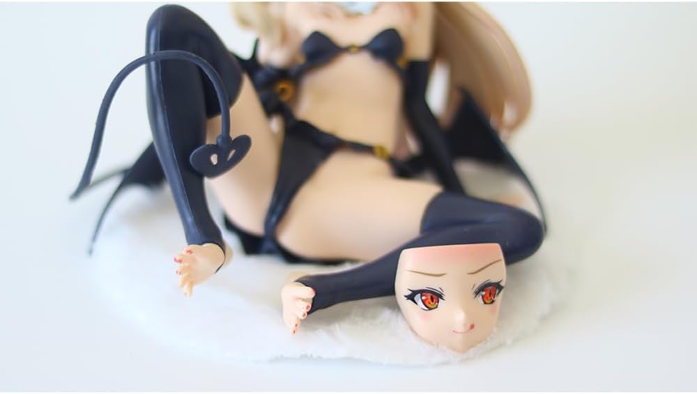 Жалаңаш Тейн МакКлюр Моншадағы кеуделі әйелмен секс видео