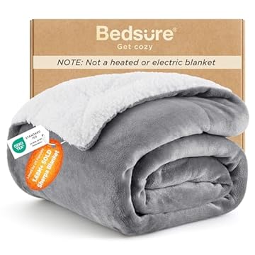 Bedsure Sherpa Fleece Throw Blanket - Fluffy Microfiber Solid Blankets for Bed and Couch Double/Twin Size, Silver Grey, 150x200cm