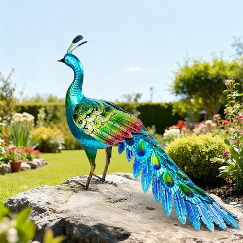 Elegant Metal Peacock Statue, Vibrant Garden Peacock Yard Art, 1 Pack