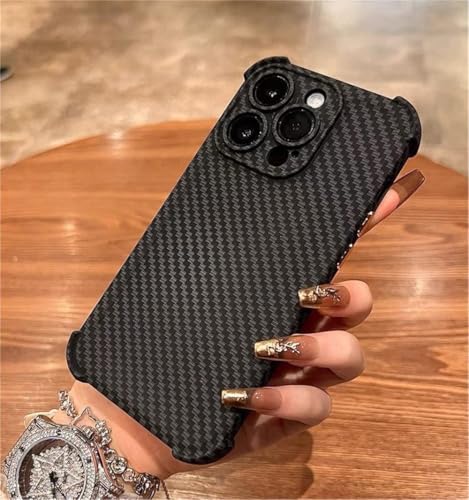 Coque iPhone 15 antichoc en carbone pour éviter les bris d'écran lors des chutes